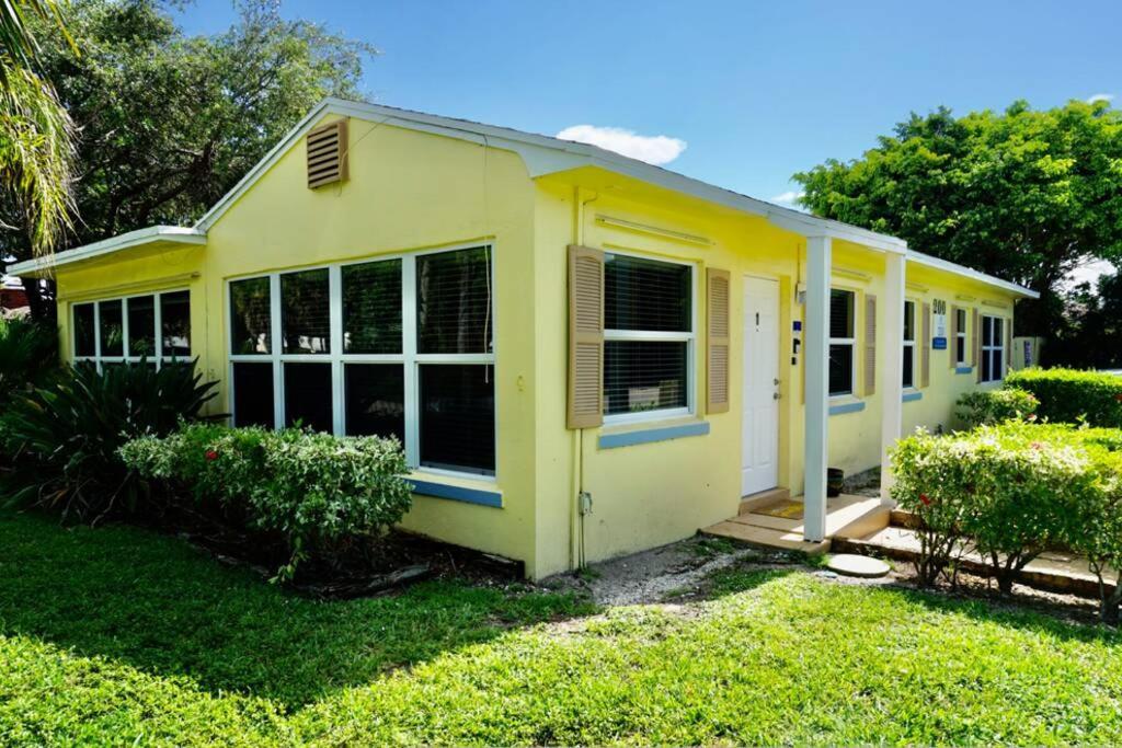 The Beach House At Seascape Steps From The Beach, Marina And Shops! 西棕榈滩 外观 照片